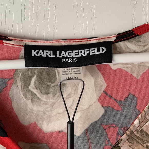 Karl Lagerfeld women’s red black V-neck pleated floral blouse size M - Picture 7 of 9